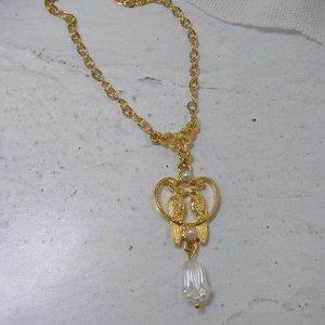 Gold Plated Love Birds Vintage Faux Pearl Tulip Flower Bead Necklace